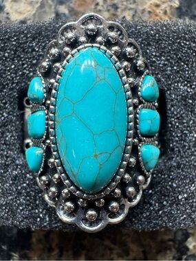 Turquoise Oval Statement Ring in Silver-Tone Setting
